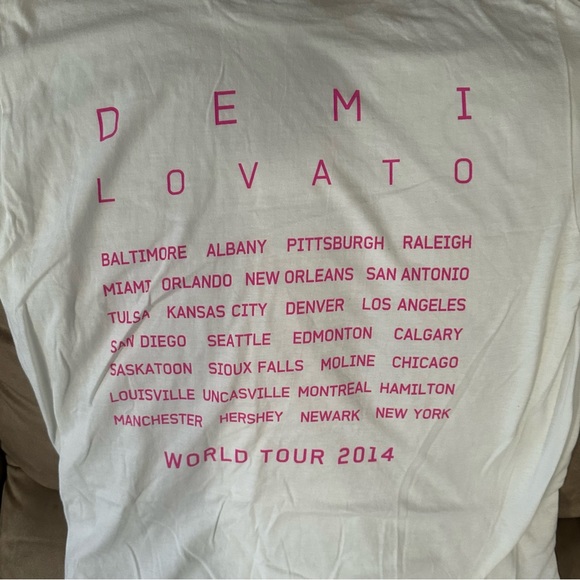 Demi Levato Tour Shirt - Picture 3 of 3